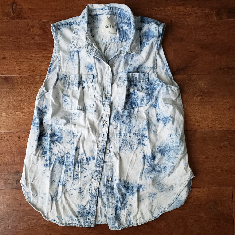 Mudd sleeveless button up